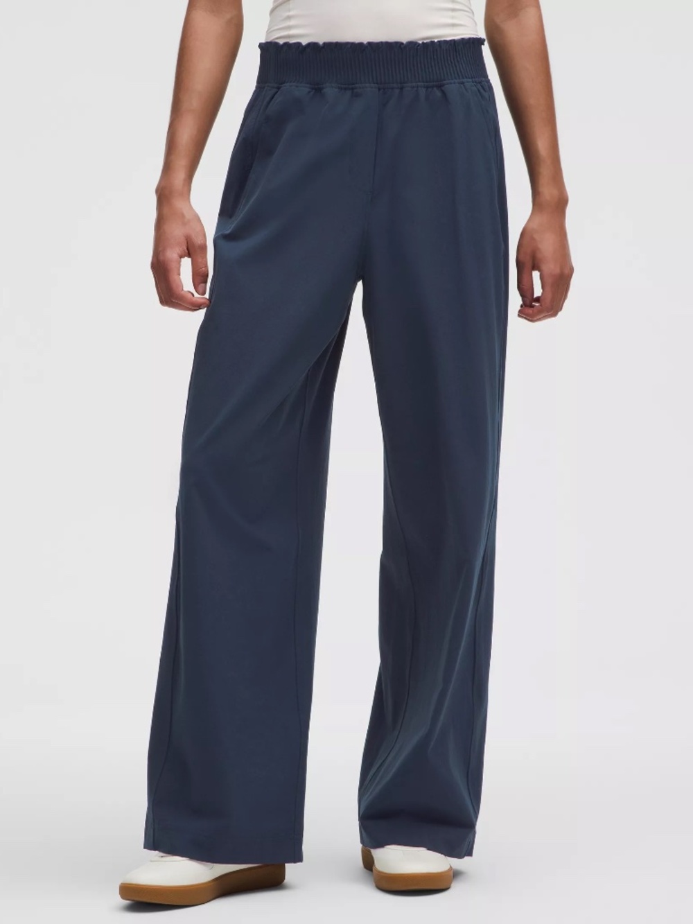 Lululemon Stretch Woven Ruffle Waist High Rise Full Length Pant Navy Blue Size S